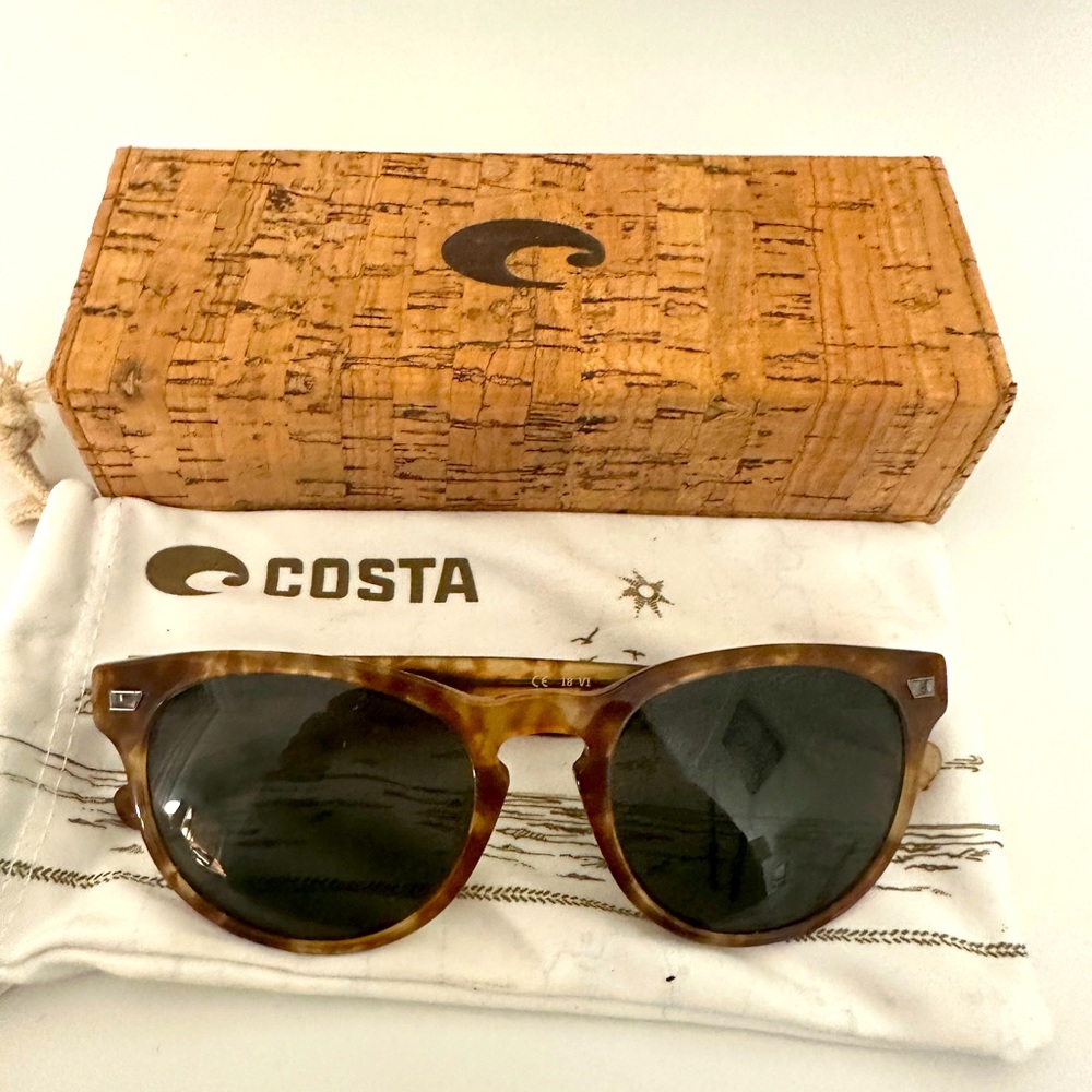 Coasts Del Mar Sunglasses- like new